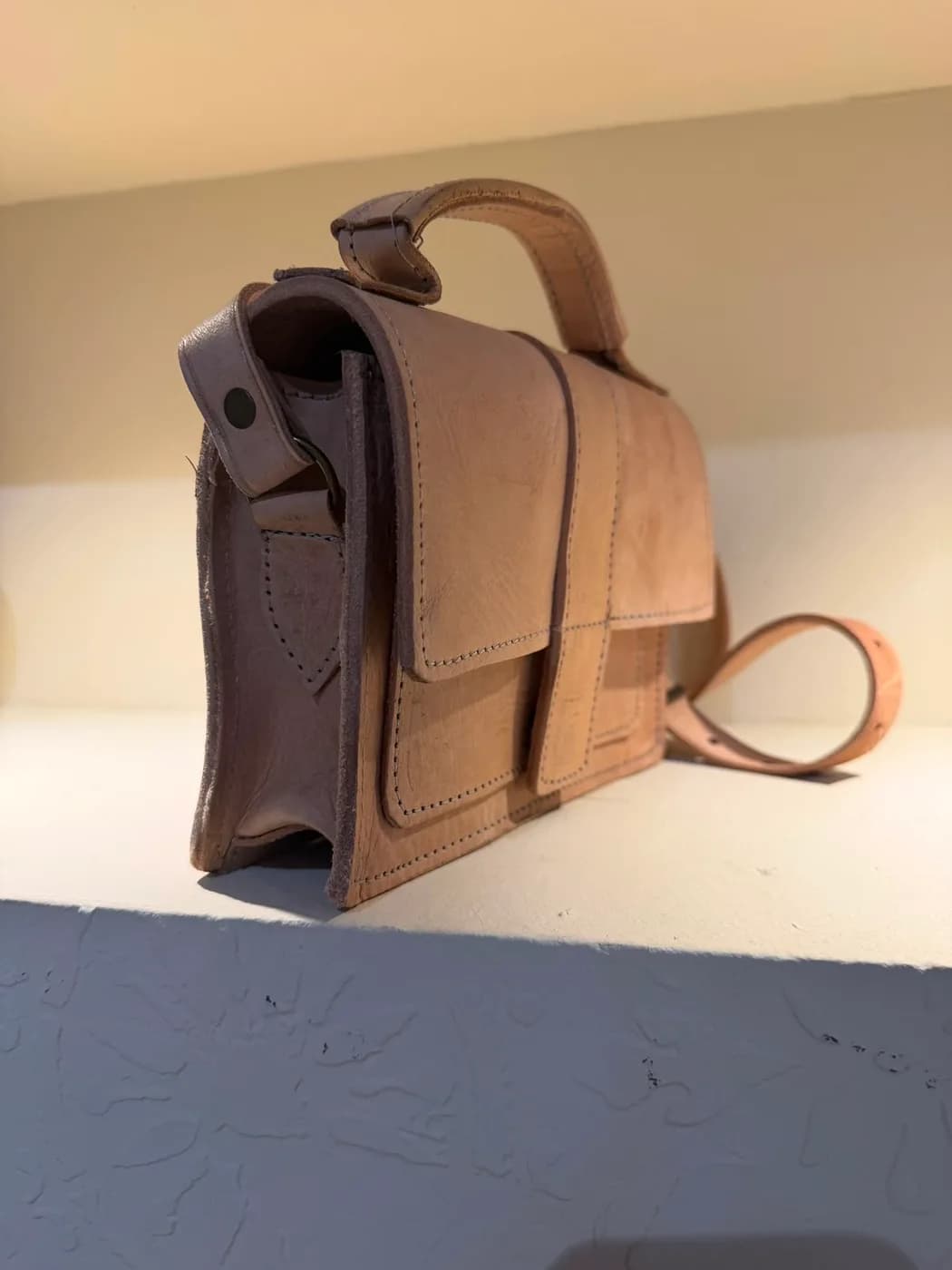 Sac cartable en cuir naturel