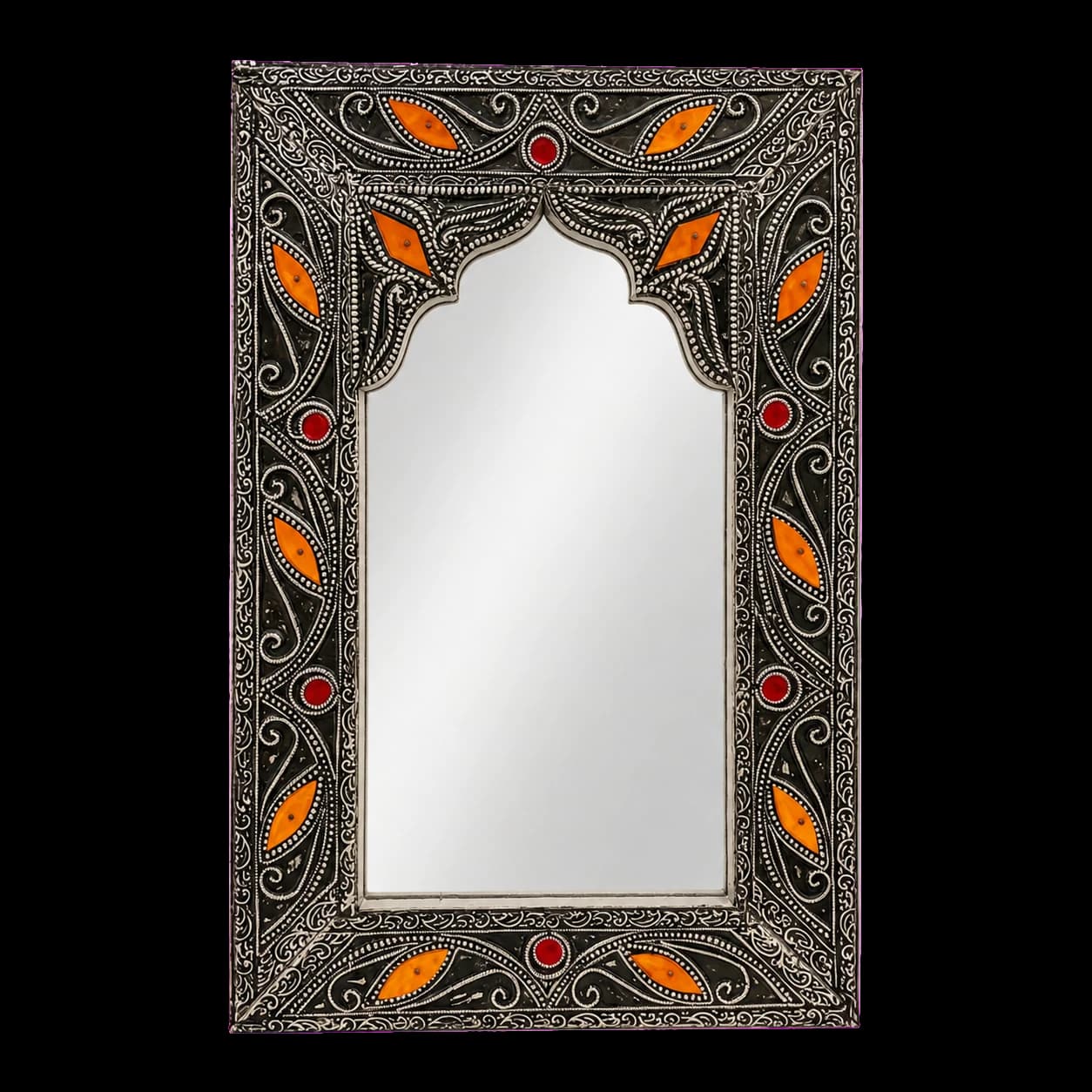Miroir marocain arcade — métal ciselé, cabochons ambre