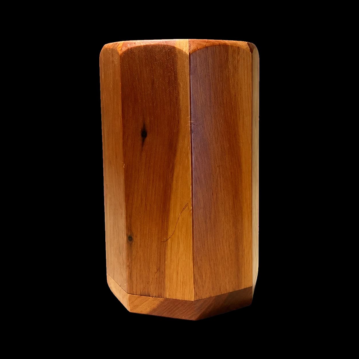 Pot hexagonal en bois de thuya